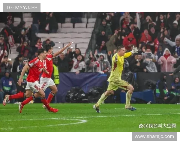 阿韦洛亚皇马前四战全胜成第六人